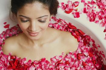 ����ƽ��齫��������Ƶ��24��Ů��ͽ����Խ�й����������� ��·����Աд��...